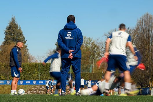 Inter, missione scudetto. Società ad Appiano per gli azzurri: “Dialoghi con tutti i giocatori”- immagine 2