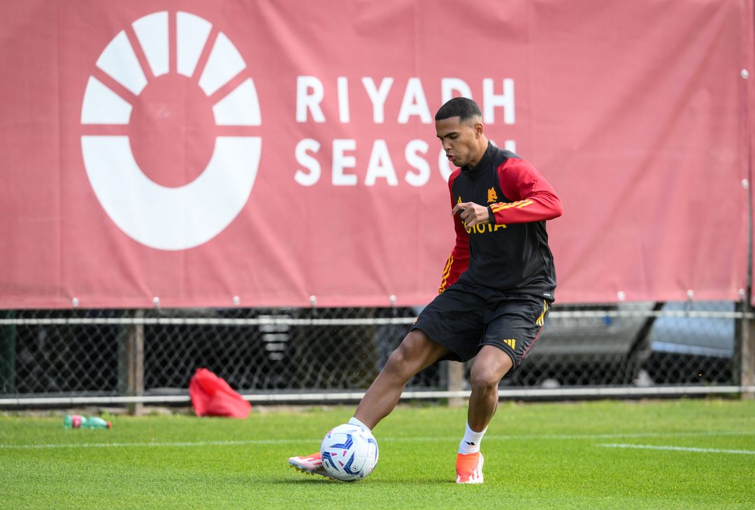 Trigoria, l’allenamento in vista del Bologna: manca Lukaku – FOTOGALLERY - immagine 12