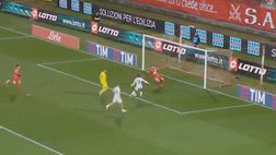 VIDEO / Monza-Fiorentina 0-1, Ikoné sbaglia: ma che salvataggio D’Ambrosio