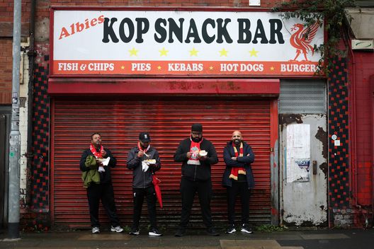 Manchester City-Liverpool: la sfida delle curve tra tradizione e modernità- immagine 2