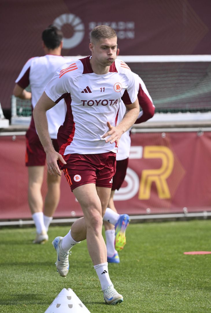 Trigoria, l’allenamento in vista di Inter-Roma – FOTO GALLERY - immagine 6