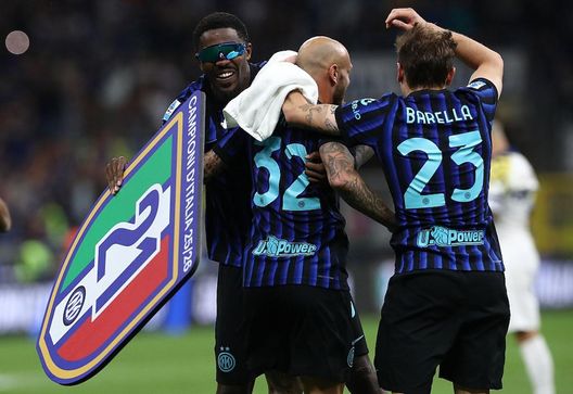 Scudetto, la dedica di Dimarco: “Per chi ci ha sempre creduto. 21 è il numero del nostro orgoglio”- immagine 2