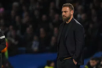 De Rossi: “Con 31 giocatori non si lavora bene. Dybala? Chi vuol andar via, è libero…”- immagine 2