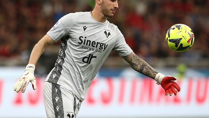 MILAN, ITALY - JUNE 04: Lorenzo Montipo’ of Hellas Verona in action during the Serie A match between AC Milan and Hellas Verona at Stadio Giuseppe Meazza on June 04, 2023 in Milan, Italy. (Photo by Marco Luzzani/Getty Images)  Milan Verona