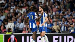 VIDEO – Farioli, che iella! Autogol clamoroso del difensore, 1-1 col Nottingham