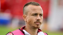 Roma, il figlio di Angelino canta l’inno giallorosso al rientro del padre a casa