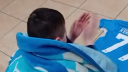 Kvara verso l’addio, la commovente reazione di un piccolo tifoso azzurro