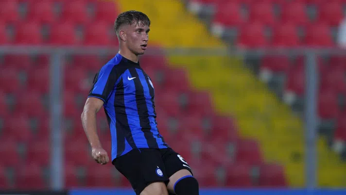 FCIN1908 / Inter, nuova operazione con il Como: ceduto in prestito secco Chiesa - immagine 1