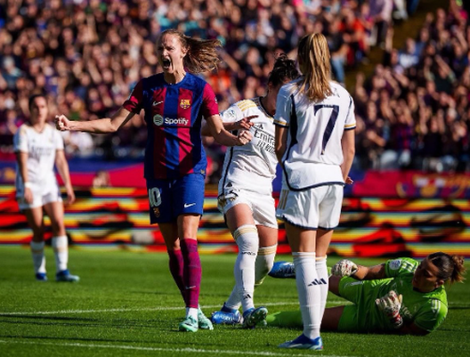 Caroline Graham Hansen a segno contro il Real Madrid nell'ultimo Clásico - Photo by Official Account Twitter FCB