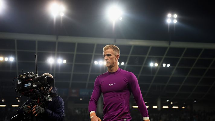 LJUBLJANA, SLOVENIA - OCTOBER 11: Joe Hart of England leaves the pitch after the FIFA 2018 World Cup Qualifier Group F match between Slovenia and England at Stadion Stozice on October 11, 2016 in Ljubljana, Slovenia. (Photo by Laurence Griffiths/Getty Images) Slovenia-Inghilterra 0-0, che miracoli di Hart: “Da un po’ non paravo così…” - immagine 1