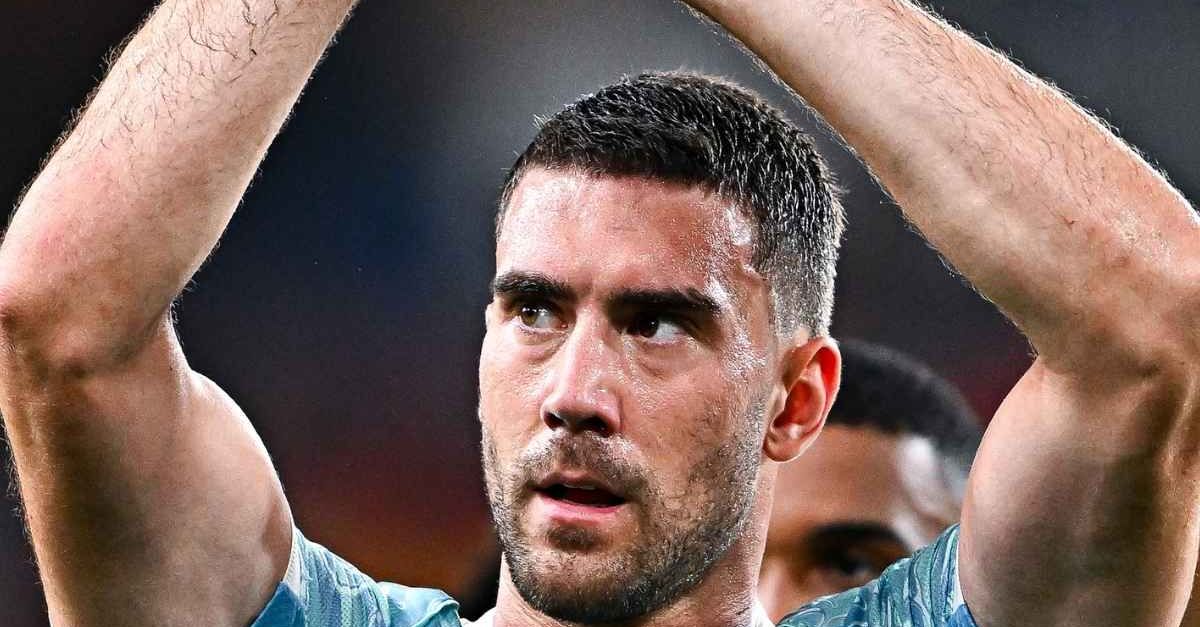 Milan, Sabatini: “Vlahovic avrebbe accettato un trattamento alla Leao” Milan, Sabatini: “Vlahovic avrebbe accettato un trattamento alla Leao”