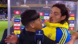 Cavani travolto in diretta da un tifoso del Boca Juniors | VIDEO