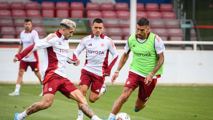 Al via il ritiro nella casa dell’Inghilterra. Sul mercato è caccia al terzino destro - immagine 1