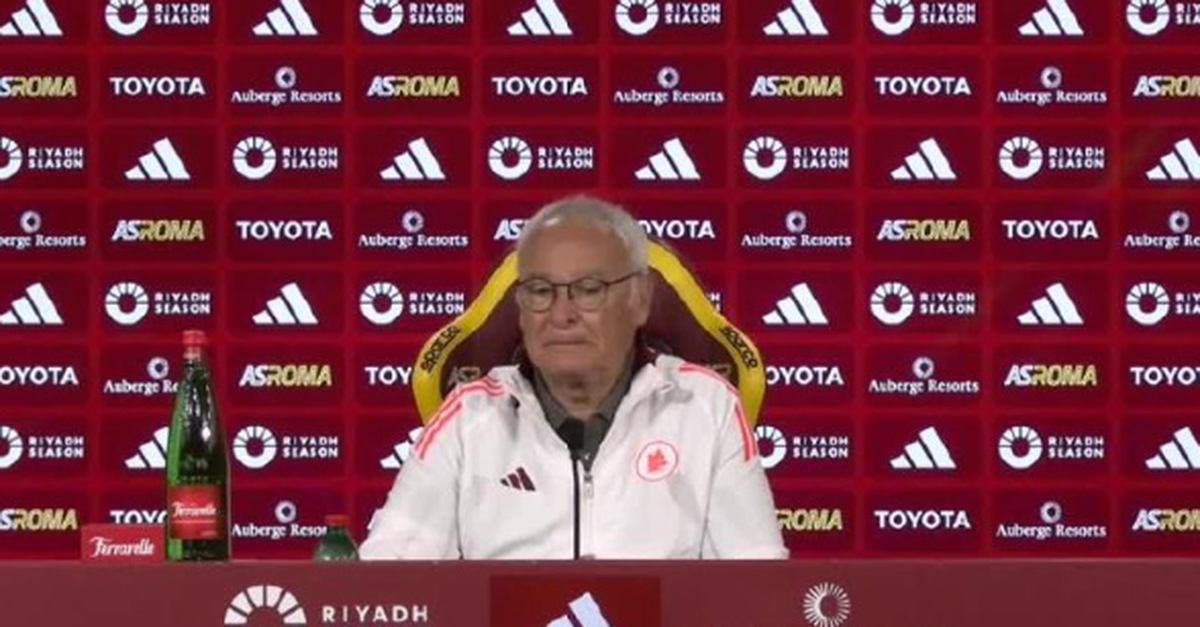 Ranieri durissimo sugli stadi in Italia: “E’ una vergogna” | VIDEO Ranieri durissimo sugli stadi in Italia: “E’ una vergogna” | VIDEO