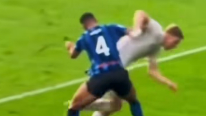 Atalanta-Napoli, al Var non proposta un’inquadratura che scagionerebbe Hojlund VIDEO Atalanta-Napoli, al Var non proposta un’inquadratura che scagionerebbe Hojlund VIDEO - immagine 1