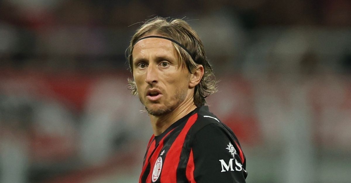 Modric: “Milan, uno dei più grandi club al mondo. Anche se attualmente …” Modric: “Milan, uno dei più grandi club al mondo. Anche se attualmente …”
