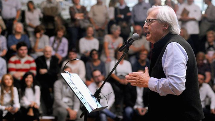 Sgarbi ricoverato al Gemelli per depressione. L’amico Veneziani: “Ha la percezione…” - immagine 1