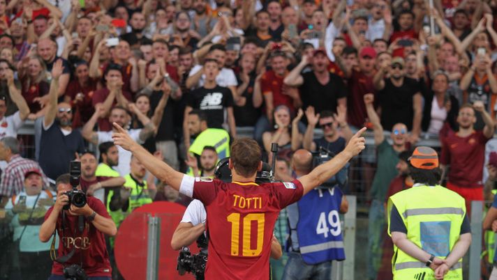 Totti: “I tifosi sono stati la mia forza. Da dirigente ero ingombrante” - immagine 1