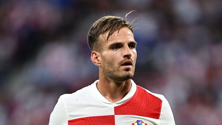 LEIPZIG, GERMANY - JUNE 24: Marin Pongracic of Croatia looks on during the UEFA EURO 2024 group stage match between Croatia and Italy at Football Stadium Leipzig on June 24, 2024 in Leipzig, Germany. (Photo by Dan Mullan/Getty Images) Fiorentina, via Milenkovic e dentro Pongracic: slot, prezzo e cosa cambia per il fanta - immagine 1