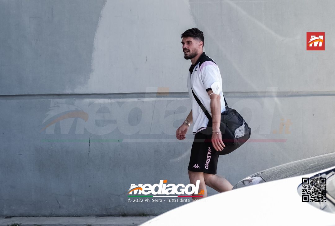 FOTO Palermo, Brunori e compagni in partenza per Chiavari: la gallery - immagine 56