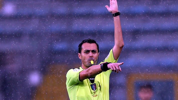 EMPOLI, ITALY - FEBRUARY 05: Marco Di Bello referee during the Serie A match between Empoli FC and FC Torino at Stadio Carlo Castellani on February 5, 2017 in Empoli, Italy. (Photo by Gabriele Maltinti/Getty Images) Empoli-Torino 1-1: rigore, simulazione, cartellini. Di Bello gestisce bene - immagine 1