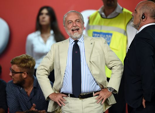 NAPLES, ITALY - AUGUST 01: Aurelio De Laurentiis the President of SSC Napoli looks on prior to during the pre-season friendly match between SSC Napoli and OGC Nice at Stadio San Paolo on August 1, 2016 in Naples, Italy. (Photo by Francesco Pecoraro/Getty Images)