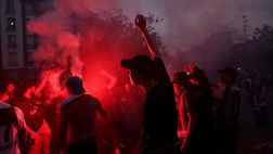 Vittoria PSG, notte di disordini e follia a Parigi: 216 arresti, morti due giovani