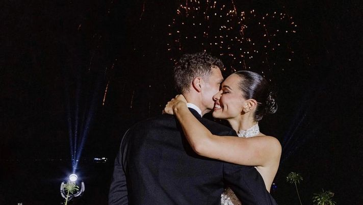 Il gesto tenero di Pavard commuove la moglie Kleofina: “Se le persone conoscessero il tuo…” Il gesto tenero di Pavard commuove la moglie Kleofina: “Se le persone conoscessero il tuo…” - immagine 1