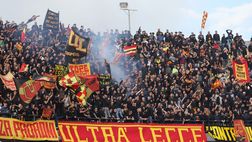Lecce-Napoli, cori shock dei tifosi salentini: “Conte pezzo di m***a!”