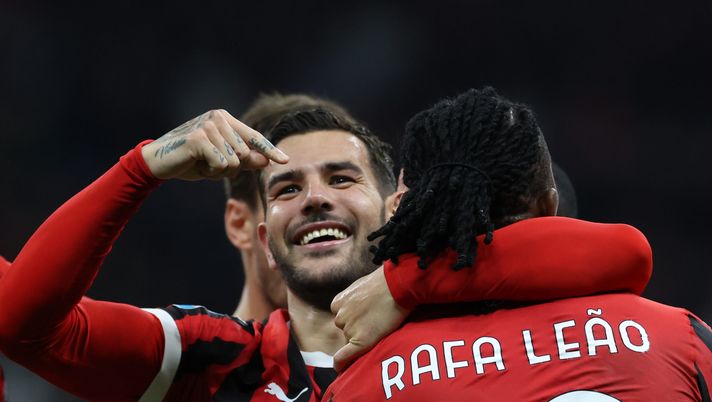 Fascia sinistra Milan