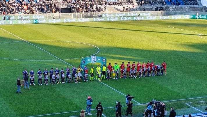 Derby tosco-ligure, fumogeni e petardi: fioccano le multe per Pisa e Spezia - immagine 1