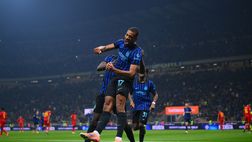 Giornale – Passeggiata Inter: festa grande per Esposito. Che fisico Diouf. Henrique? È già…