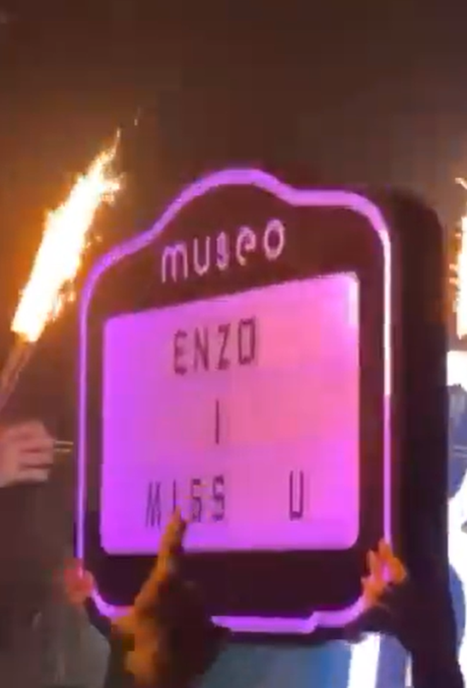 Leicester, Cooper esonerato mentre i calciatori festeggiano: spunta il messaggio per Maresca- immagine 3