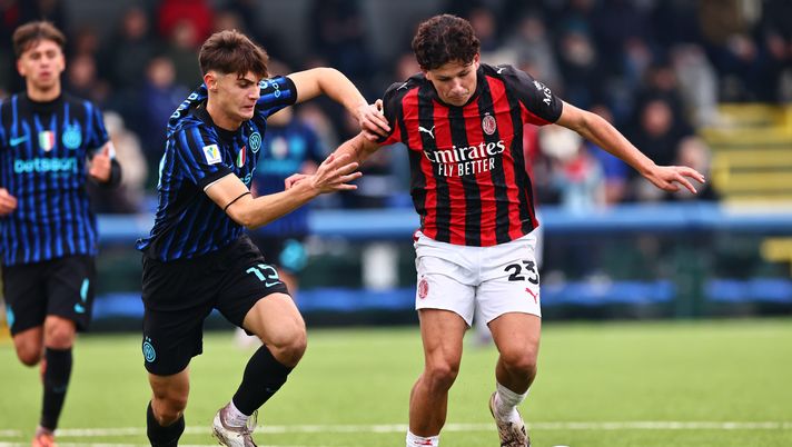 SESTO SAN GIOVANNI, ITALY - NOVEMBER 30: Simone Lontani of AC Milan during the Primavera 1 match between FC Internazionale and AC Milan at Stadio Breda on November 30, 2025 in Sesto San Giovanni, Italy. (Photo by Luca Amedeo Bizzarri - AC Milan/AC Milan via Getty Images) Primavera, Inter-Milan 2-0: trionfo Inter nel derby con Iddrissou e Mancuso - immagine 1