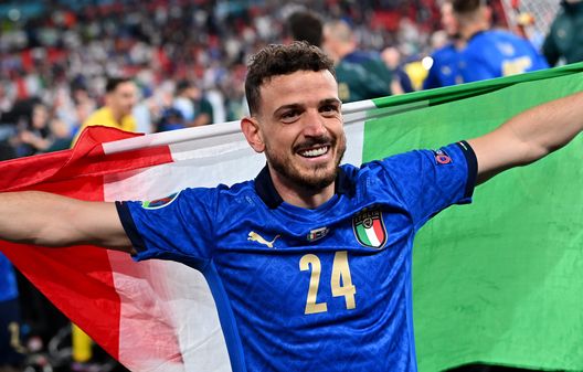 LONDON, ENGLAND - JULY 11: Alessandro Florenzi of Italy celebrates following victory during the UEFA Euro 2020 Championship Final between Italy and England at Wembley Stadium on July 11, 2021 in London, England. (Photo by Paul Ellis - Pool/Getty Images) Florenzi