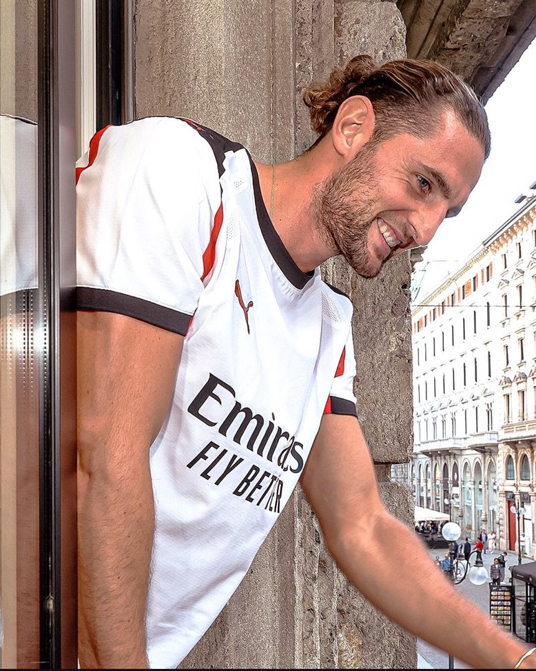 rabiot-e-la-cessione-di-reijnders-una-lezione-per-i-tifosi-e-per-il-milan