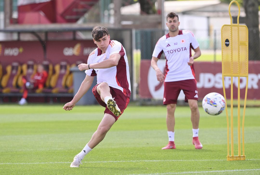 Trigoria, l’allenamento a due giorni dall’Inter – FOTO GALLERY - immagine 2