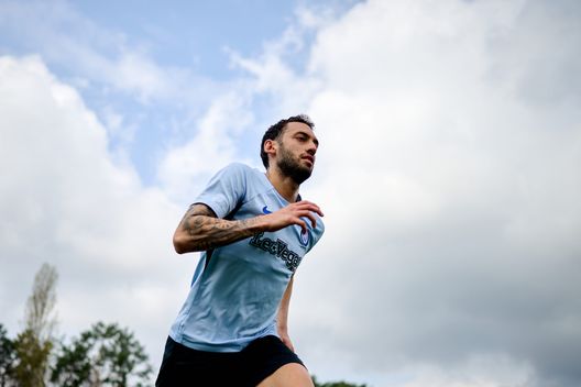 Scudetto nel derby? Calhanoglu pensa all’Inter e non cade nel tranello, ma il sogno c’è- immagine 2