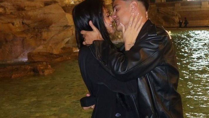 Paulo Dybala si sposa: è arrivata la fatidica proposta a Oriana - immagine 1