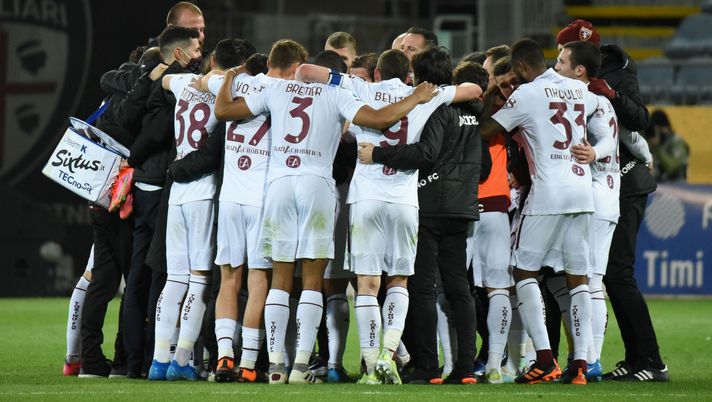 Cagliari-Torino, foto di: Alessandro Sanna Tutti per uno, uno per undici - immagine 1