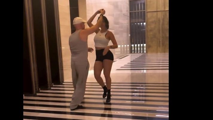 Dall’Italia all’Arabia, il maestro di salsa di Georgina: “Lei ama la danza. Ho incontrato CR7” - immagine 1