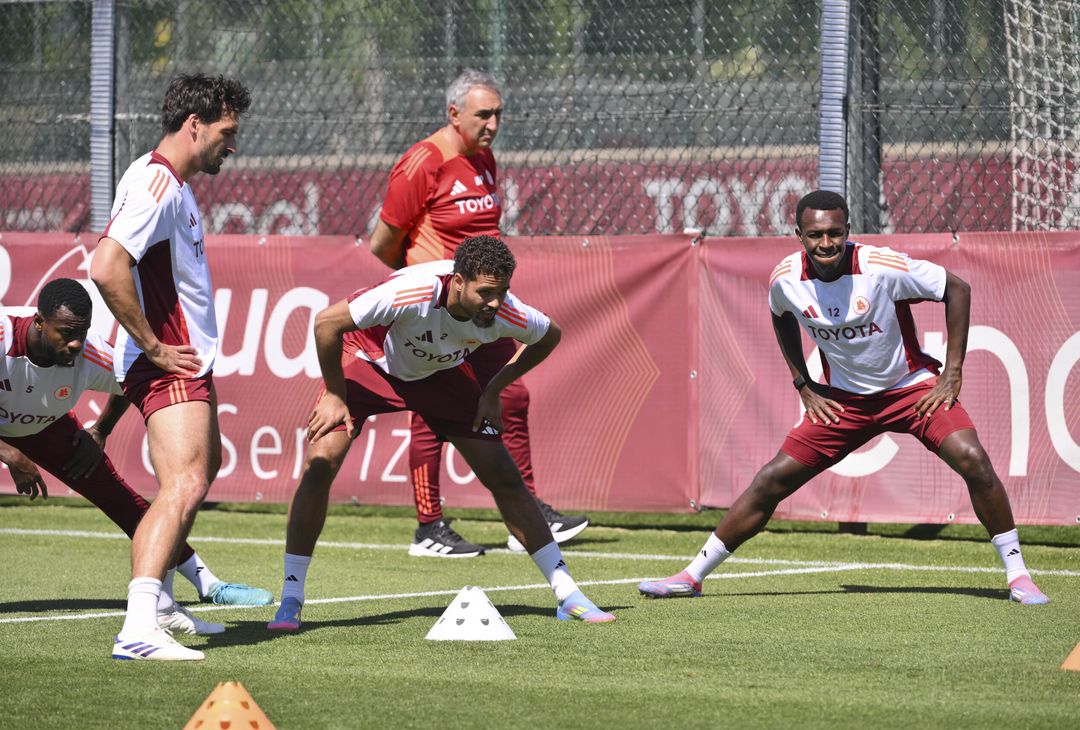 Trigoria, l’allenamento in vista della Fiorentina – FOTO GALLERY - immagine 11