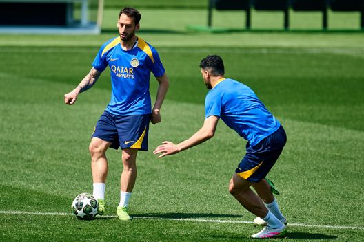 Inter, Calhanoglu carico: sente il peso della storia. Ecco cosa ha confessato agli amici- immagine 2