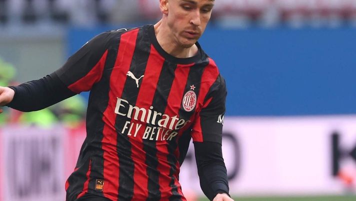 Alexis Saelemaekers (centrocampista AC Milan), qui durante Milan-Sassuolo 2-2 (Serie A 2025-2026) | News (Getty Images) Moretto e Romano in coro: 'Milan, accordo chiuso per il rinnovo di Saelemaekers'