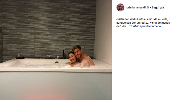 Ansaldi, i tifosi dell’Argentina insorgono per la foto nella Jacuzzi con la moglie Ansaldi, i tifosi dell’Argentina insorgono per la foto nella Jacuzzi con la moglie - immagine 1