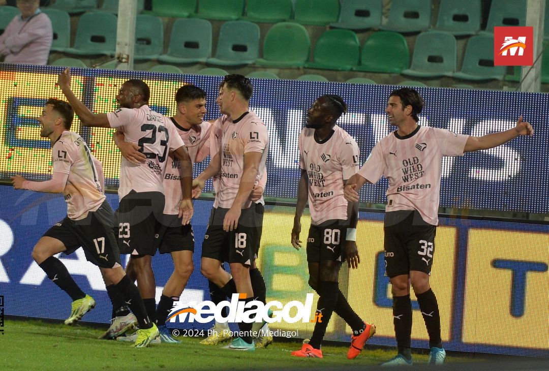 FOTO Palermo-Como 3-0, 25ª giornata Serie B 2023-2024 (GALLERY) - immagine 52