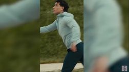 VIDEO / Tony Effe palleggia con Totti: l’annuncio del live al Circo Massimo
