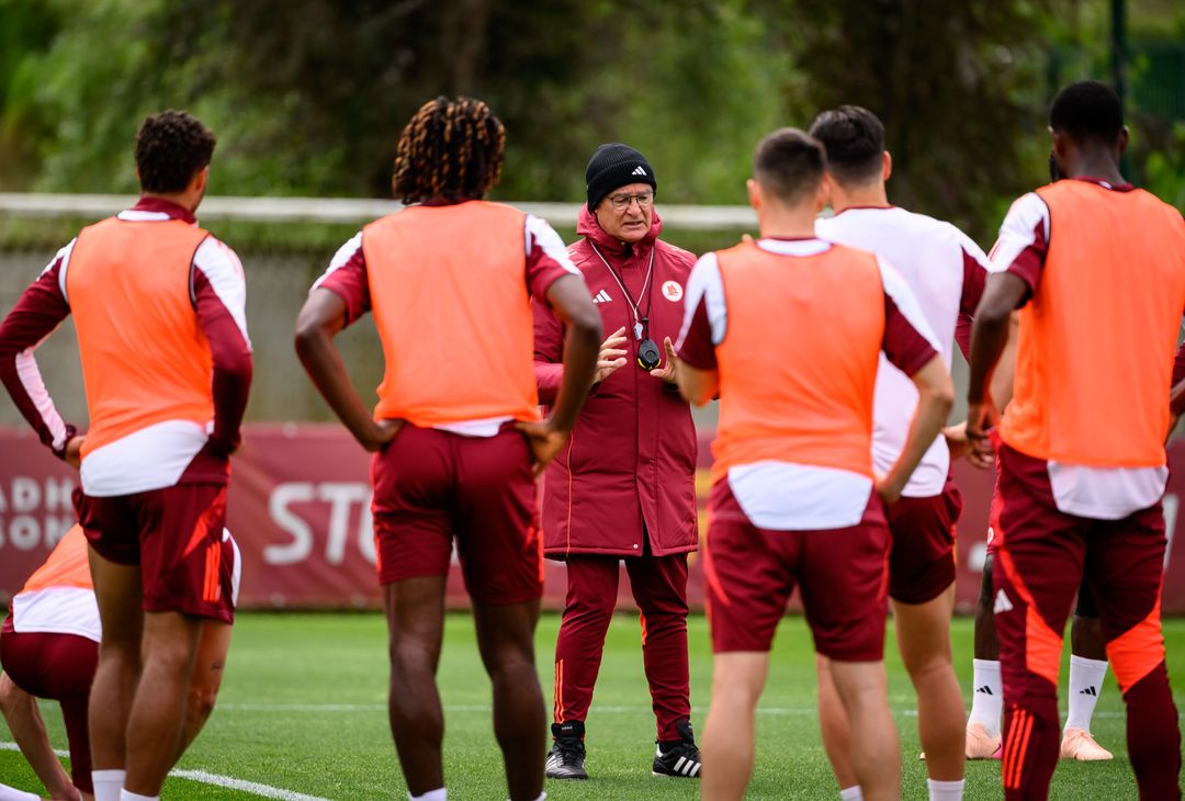 Trigoria, l’allenamento a tre giorni da Inter-Roma – FOTO GALLERY - immagine 41