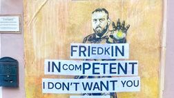 Esonero De Rossi, altro attacco ai Friedkin sul murale di Iron Man