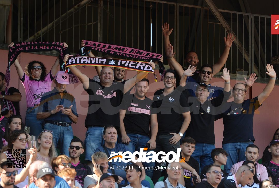 FOTOTIFO Palermo-Sudtirol 2-1, gli scatti ai tifosi al “Renzo Barbera” (GALLERY) - immagine 68